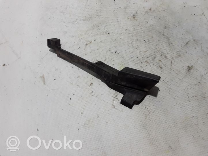 Volvo S60 Palomuurin äänieristys 32244404