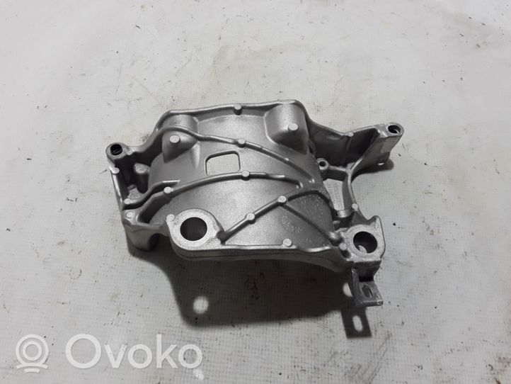 Volvo S60 Halterung Lichtmaschine 31480101