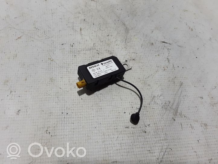 Renault Kadjar GPS-pystyantenni 282309775R