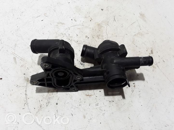 Audi A1 Termostato/alloggiamento del termostato 03C121118D