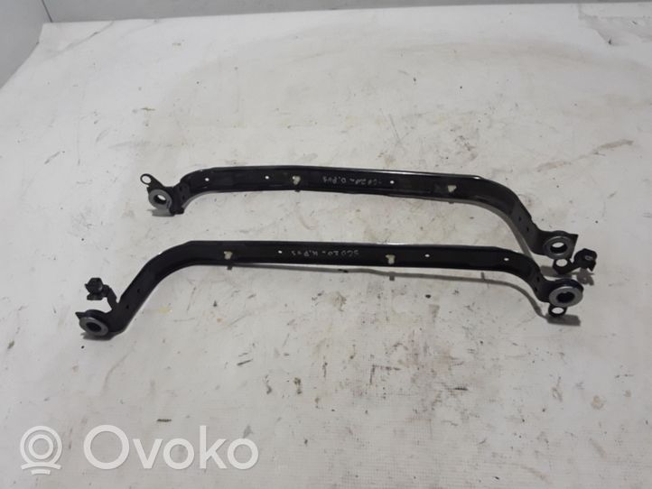 Volvo S60 Sangle de réservoir de carburant 31452890