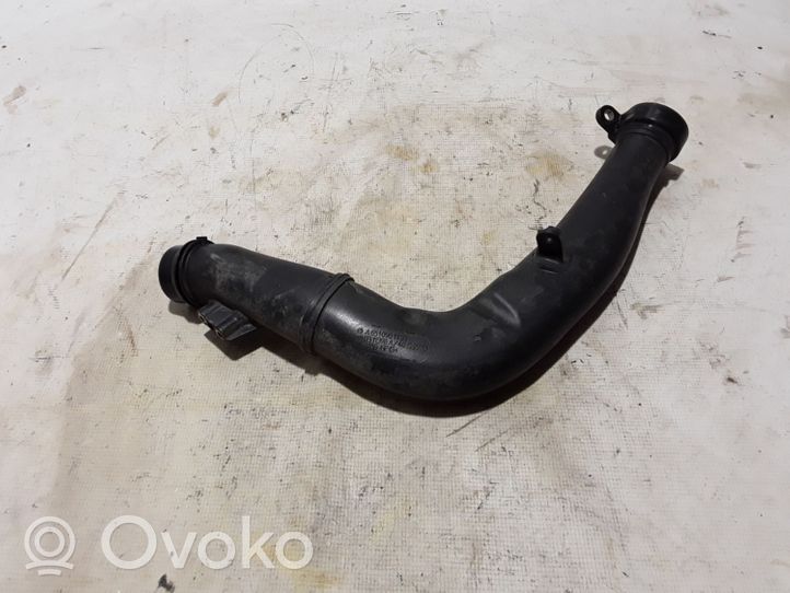 Mercedes-Benz GLA W156 Tube d'admission de tuyau de refroidisseur intermédiaire A6510901737