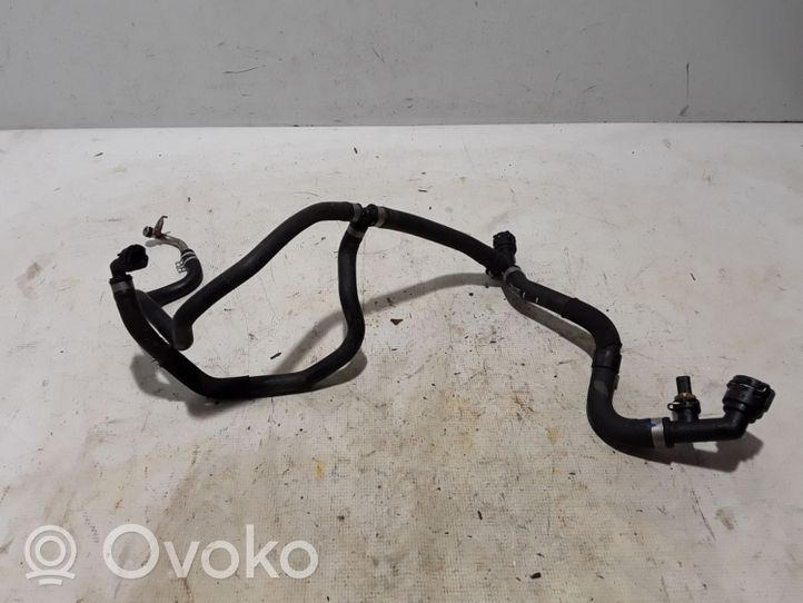 Volvo XC60 Tuyau de liquide de refroidissement moteur 32249719