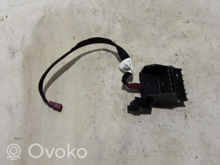 Dacia Sandero III Antena GPS 282122683R