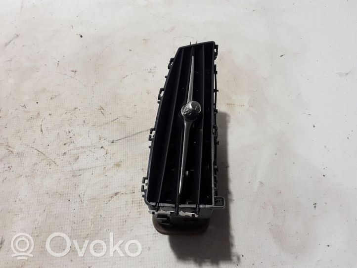 Volvo S90, V90 Kojelaudan sivutuuletussuuttimen kehys 31366590