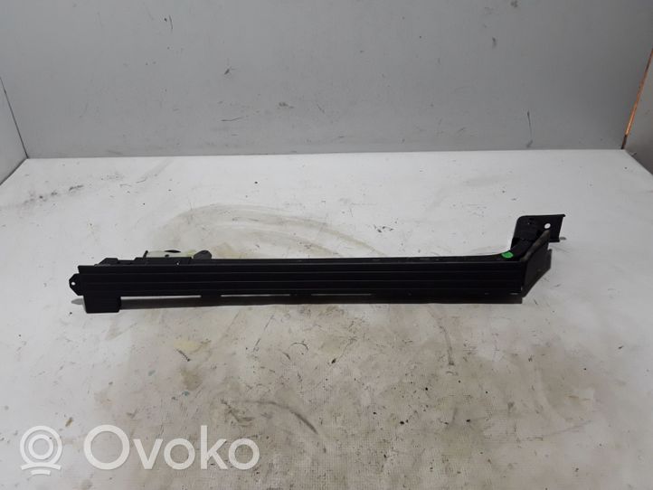 Renault Kangoo III Sliding door middle roller runner 777603955R