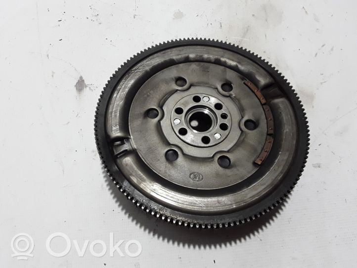 Renault Megane IV Dual mass flywheel 123104345R