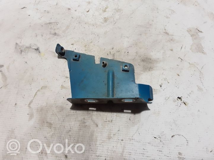 Renault Master III Fender mounting bracket 