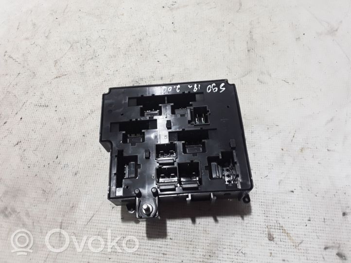 Volvo S90, V90 Sulakemoduuli 31473772