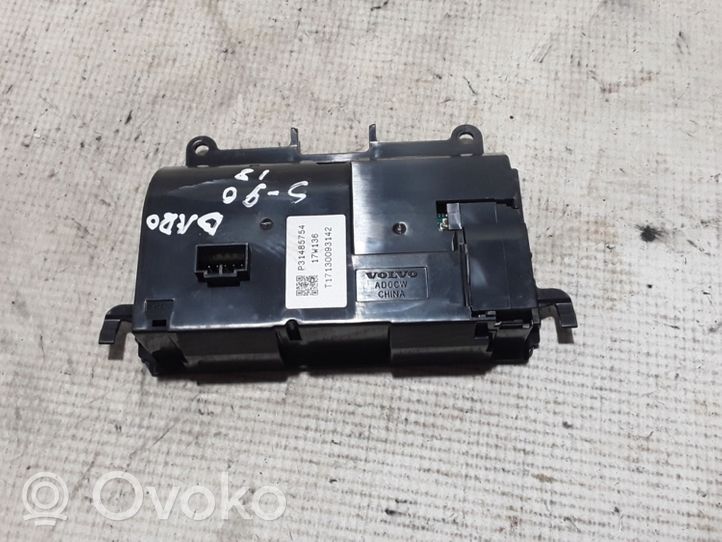 Volvo S90, V90 Ilmastoinnin ohjainlaite/moduuli 31485754