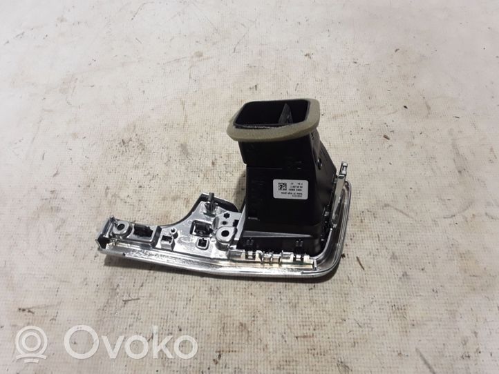 Volvo S90, V90 Kojelaudan sivutuuletussuuttimen kehys 31651219