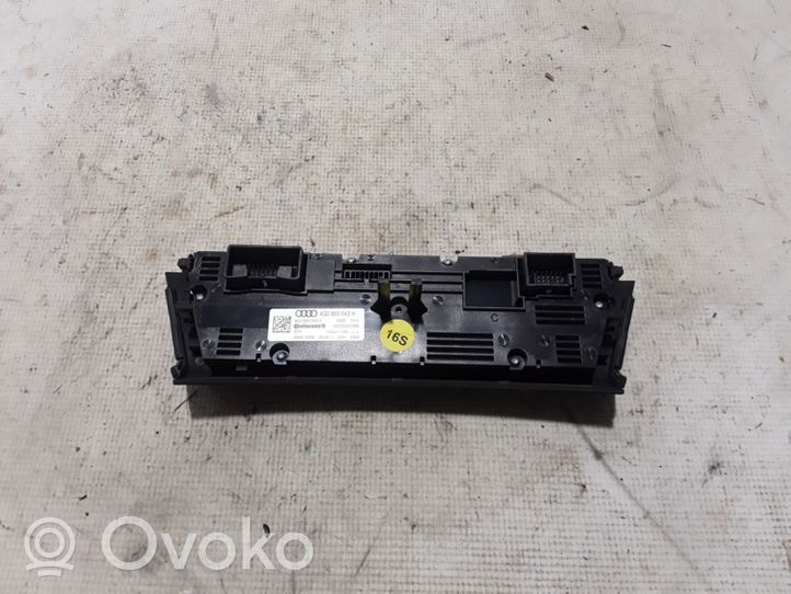 Audi A7 S7 4G Ilmastoinnin ohjainlaite/moduuli 4G0820043H