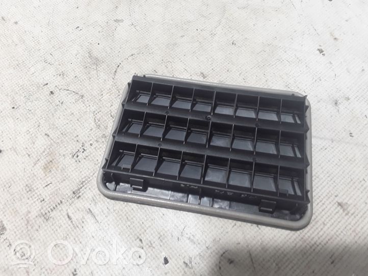 BMW X3 G01 Grill / Wlot powietrza błotnika przedniego 9176945