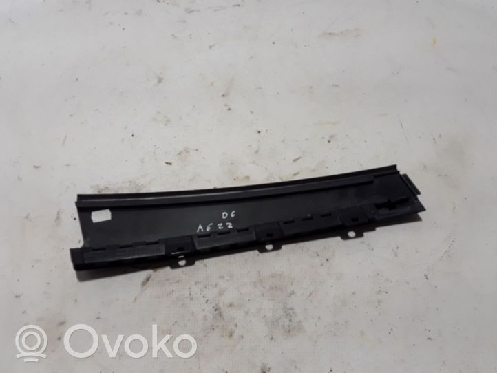 Audi A6 S6 C8 4K Takaoven lista (muoto) 4K0839902