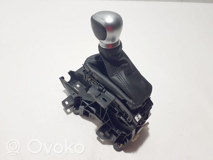 Toyota C-HR Pavarų perjungimo mechanizmas (kulysa) (salone) 33560F4050
