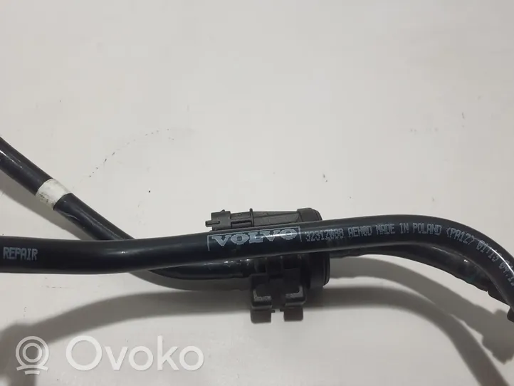 Volvo S90, V90 Air intake hose/pipe 32312083