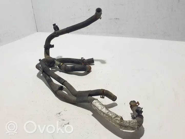 Nissan Primastar Moottorin vesijäähdytyksen putki/letku 924386604R