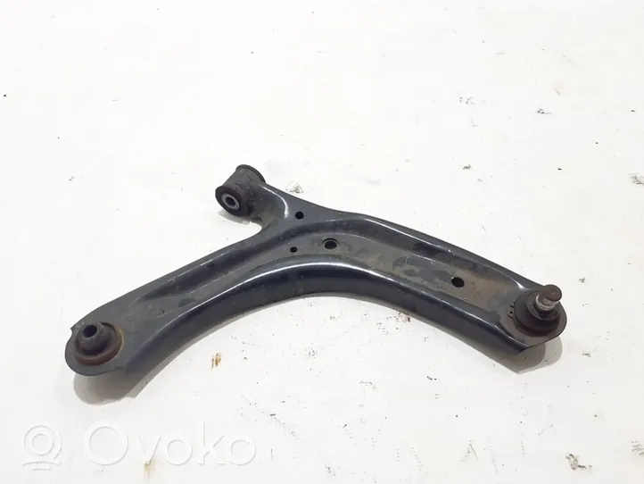 Dacia Spring Braccio di controllo sospensione anteriore inferiore/braccio oscillante 555013187R