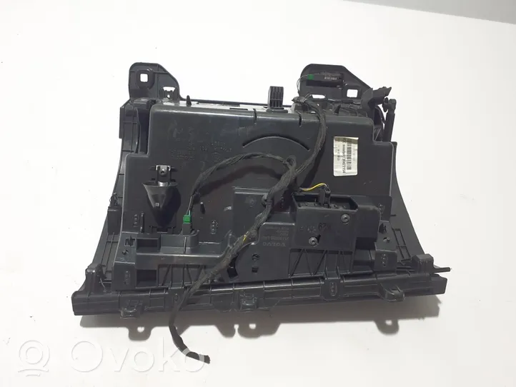 Volvo XC90 Glove box 31477154