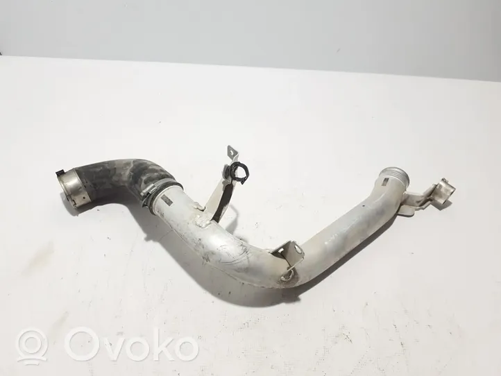 Volvo S60 Tube d'admission de tuyau de refroidisseur intermédiaire 31370288