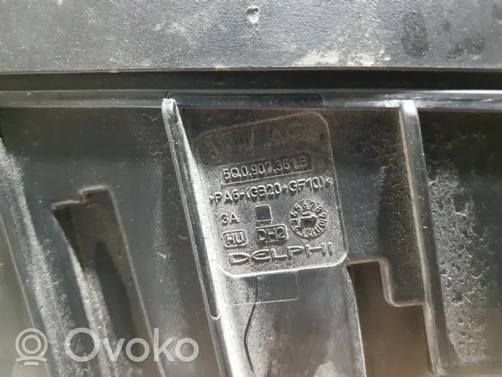 Volkswagen PASSAT B8 Saugiklių dėžė (komplektas) 5Q0907361B
