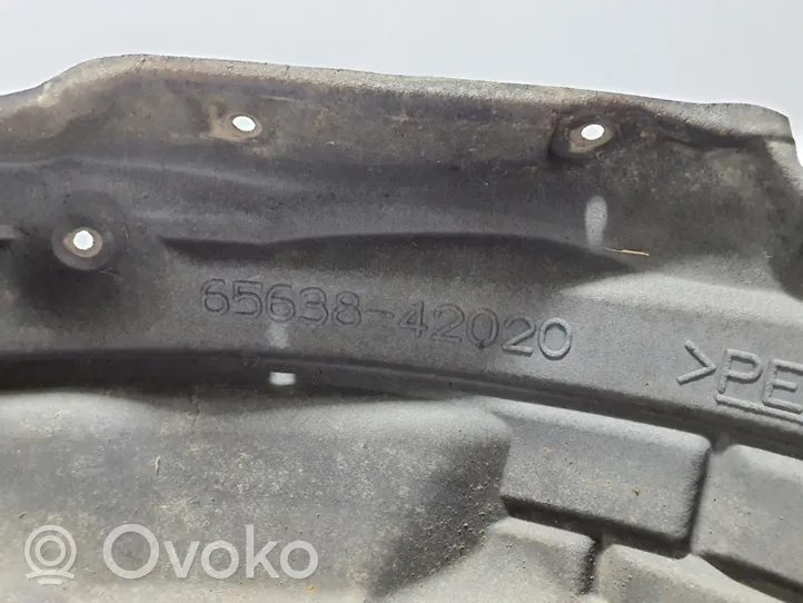 Toyota RAV 4 (XA50) Pare-boue arrière 6563842020