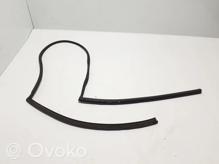 Toyota RAV 4 (XA50) Joint de fenêtre de porte avant coupé 7553342070