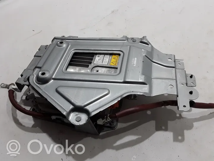 Mercedes-Benz EQC Convertisseur / inversion de tension inverseur A0009009721