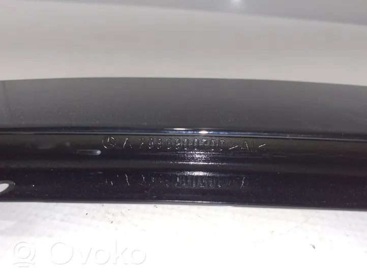 Mercedes-Benz EQC Etuoven lasin muotolista A2936900700