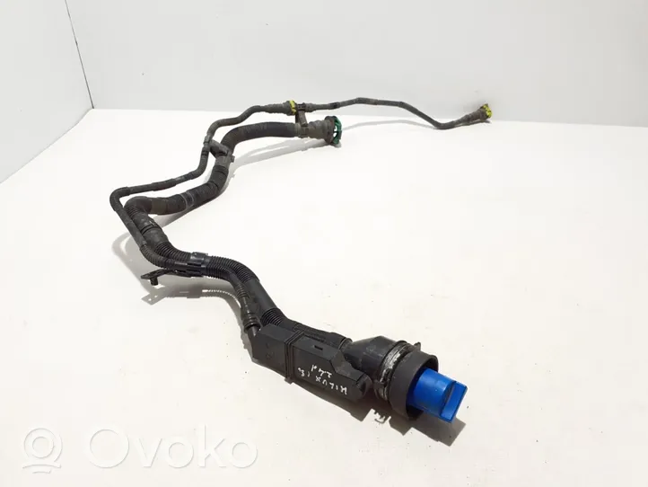 Toyota Hilux (AN120, AN130) Tuyau de remplissage de réservoir de carburant 779100K010