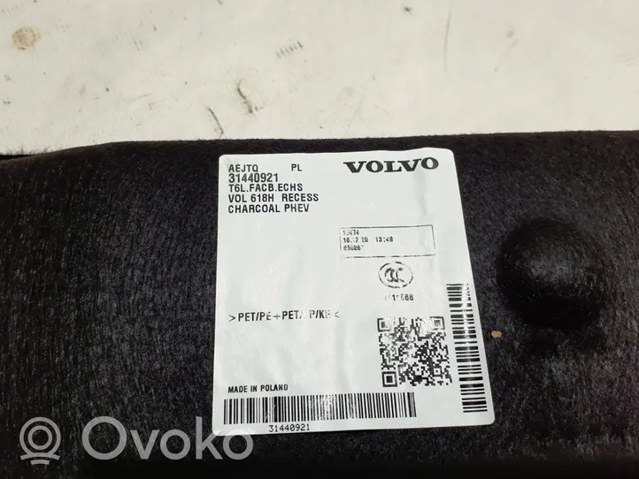 Volvo XC40 Tavaratilan pohjan tekstiilimatto 31440921