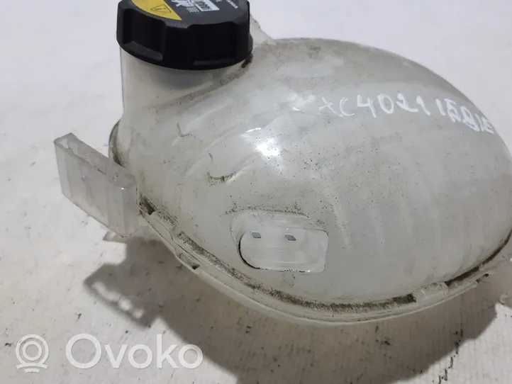 Volvo XC40 Coolant expansion tank/reservoir 31439768