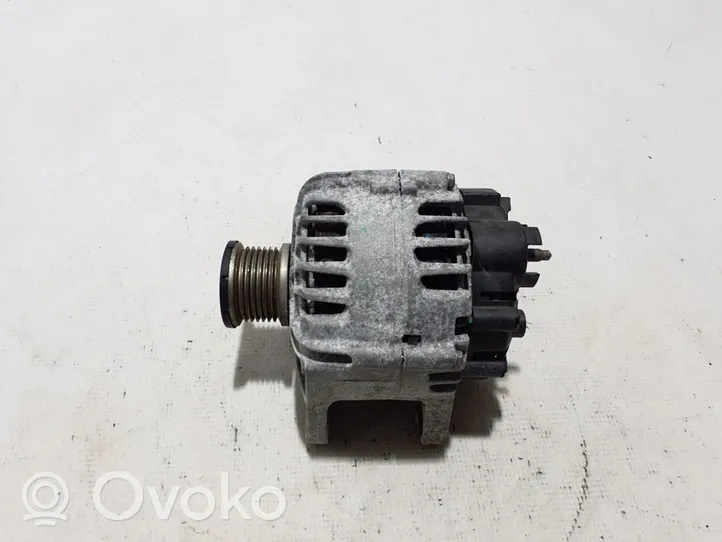 Renault Captur Alternator 231007842R