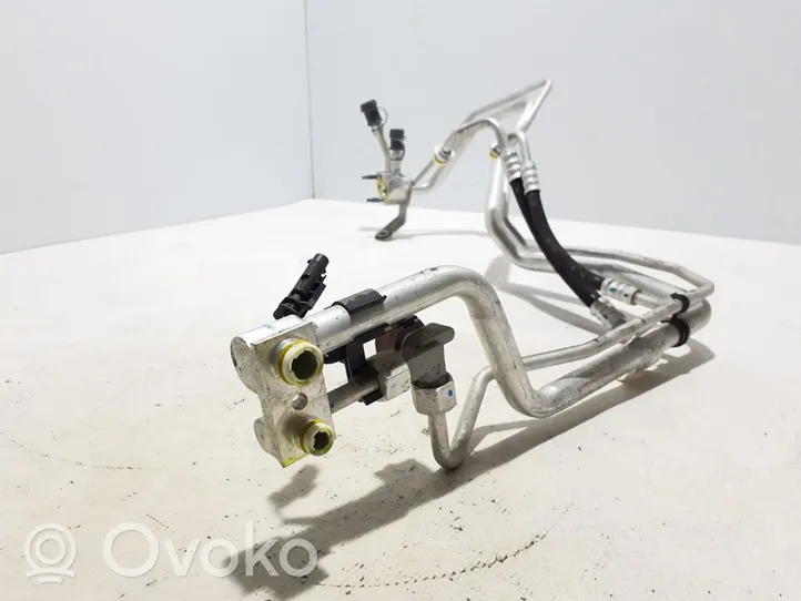 Volvo XC40 Tubo flessibile aria condizionata (A/C) 32260318