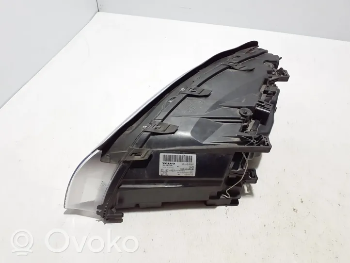 Volvo S80 Phare frontale 31383541