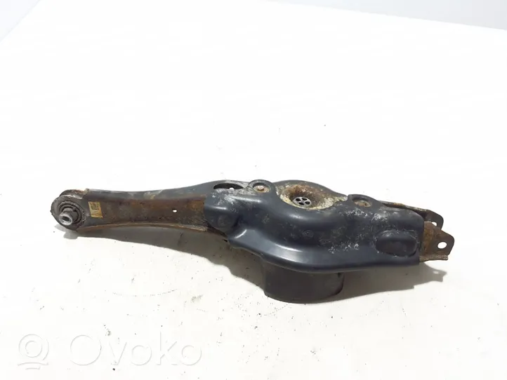 Skoda Octavia Mk3 (5E) Triangle bras de suspension supérieur arrière 5Q0505311D