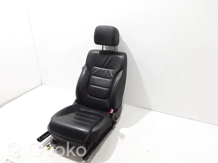 Volkswagen Touareg II Front passenger seat 