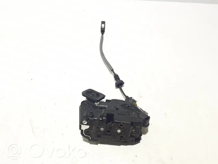 Volkswagen Golf VII Rear door lock 5K4839015Q