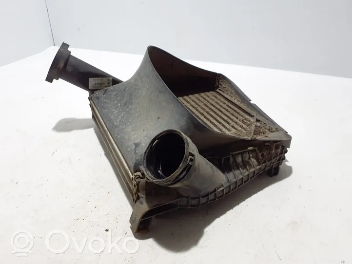 Volkswagen Touareg II Chłodnica powietrza doładowującego / Intercooler 7L6145804A