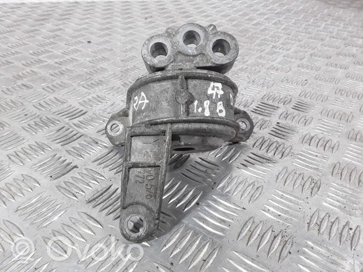 Opel Zafira A Gearbox mount 90575772