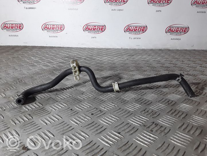 Volkswagen PASSAT B5.5 Fuel line pipe 