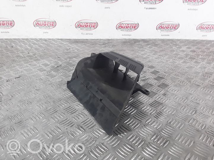 Audi A4 Allroad Parte del condotto di aspirazione dell'aria 8K0129618