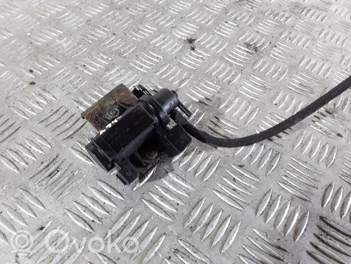 BMW 3 E90 E91 Elektromagnetinis vožtuvas 70057900