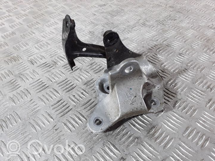 Toyota RAV 4 (XA50) Support de boîte de vitesses 