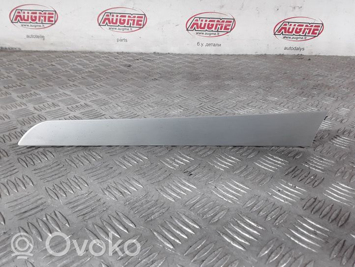 Audi A4 S4 B8 8K Barra di rivestimento della portiera anteriore 8K0867410