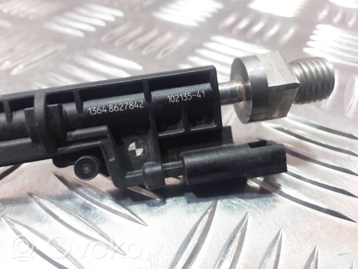 BMW X6 M Injecteur de carburant 13648627842