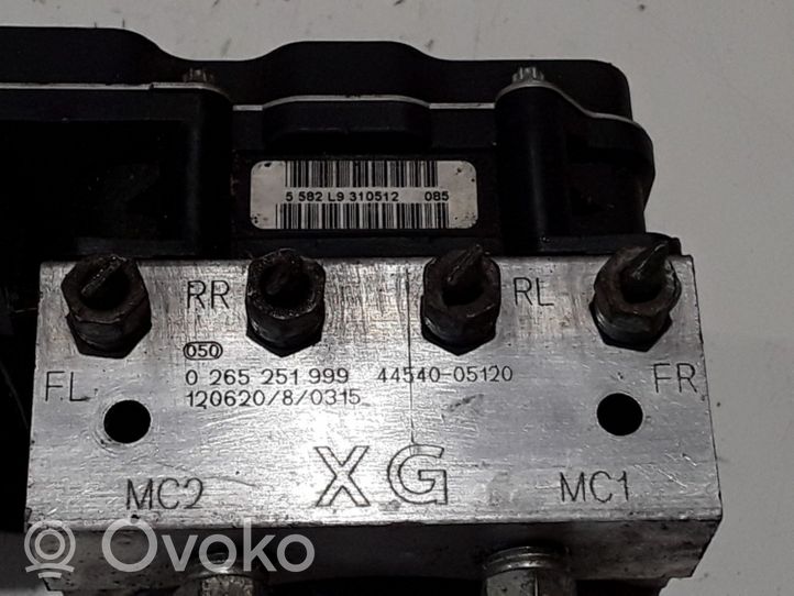 Toyota Avensis T270 Pompe ABS 4454005120