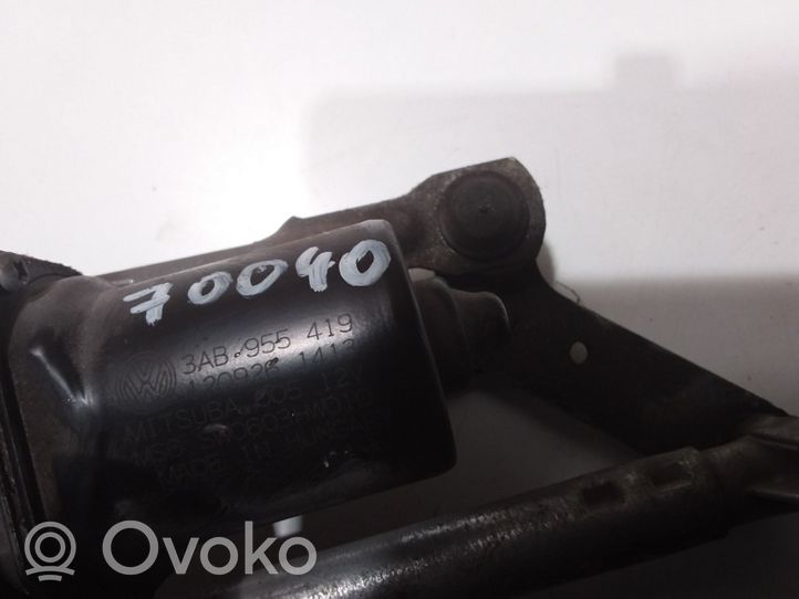 Volkswagen PASSAT B7 Front wiper linkage and motor 3AB955023