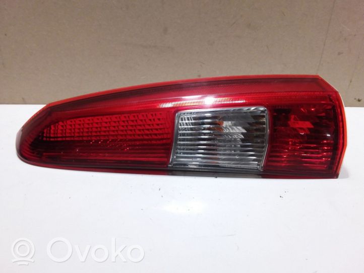 Volvo V70 Rear/tail lights 9154494