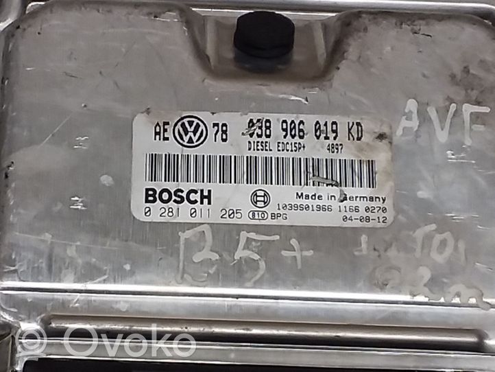 Volkswagen PASSAT B5.5 Centralina/modulo del motore 038906019KD